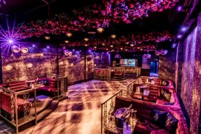 club-room-table-sugar-hut club-room-table-sugar-hut